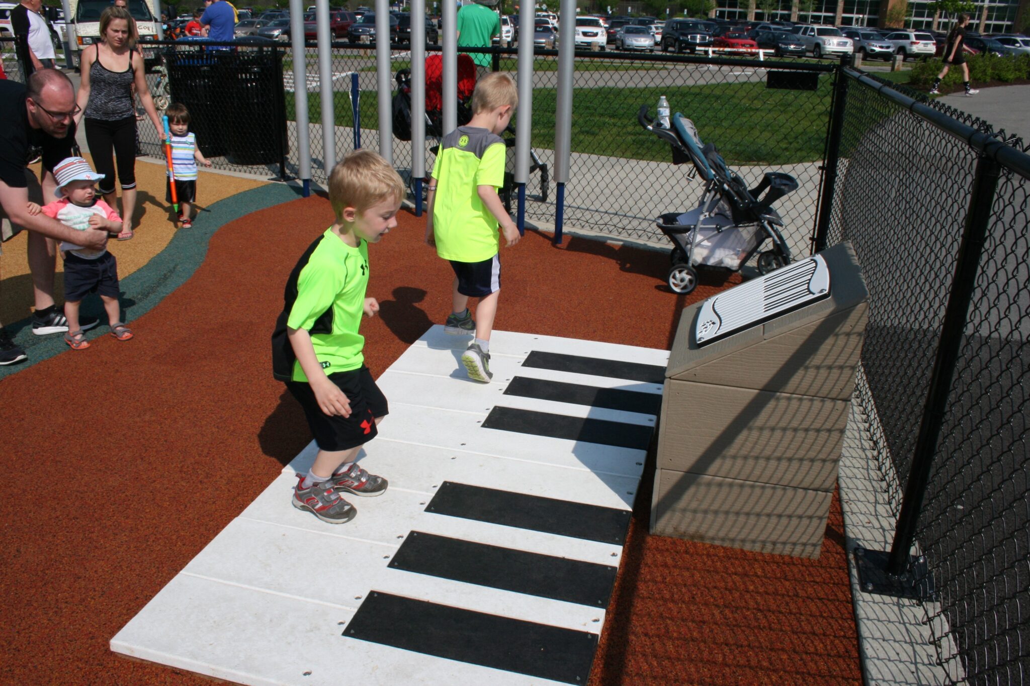 Playground piano