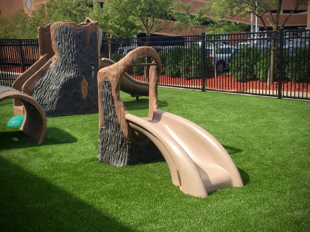 Tree playground equipment